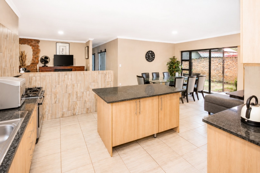2 Bedroom Property for Sale in Melodie North West